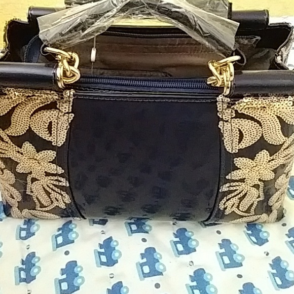 Purse - Picture 4 of 7